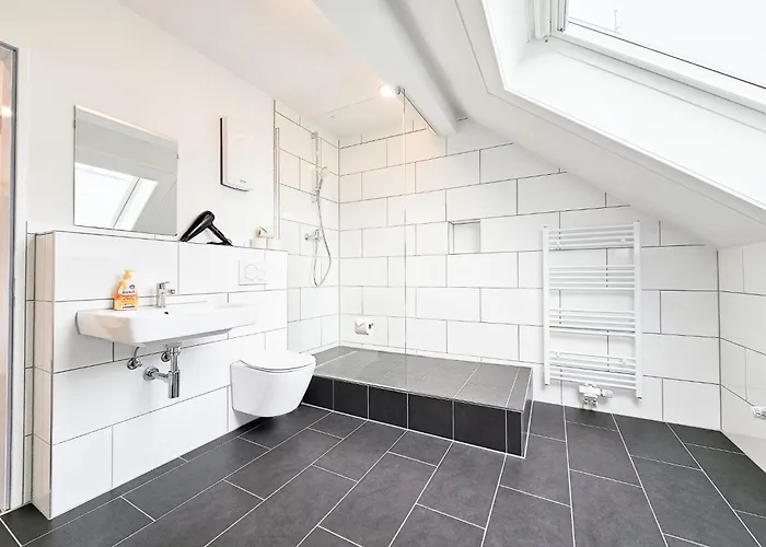 Apartament Tolstov - Center With 5 - 10 Min Messe Dus *