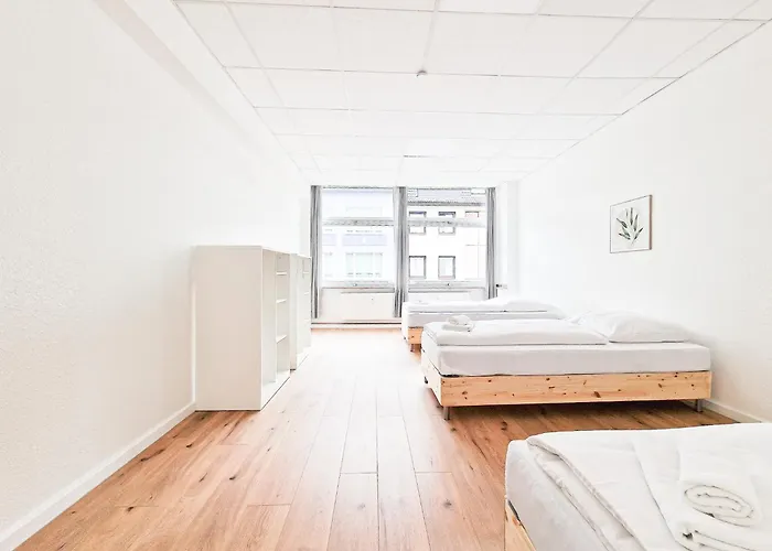 Tolstov - Center With 5 - 10 Min Messe Dus Apartament *