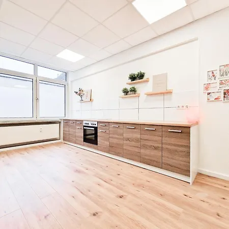 Raj Living - Center With 5 - 10 Min Messe Dus Apartment Dusseldorf