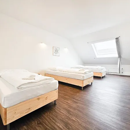 Raj Living - Center With 5 - 10 Min Messe Dus *
