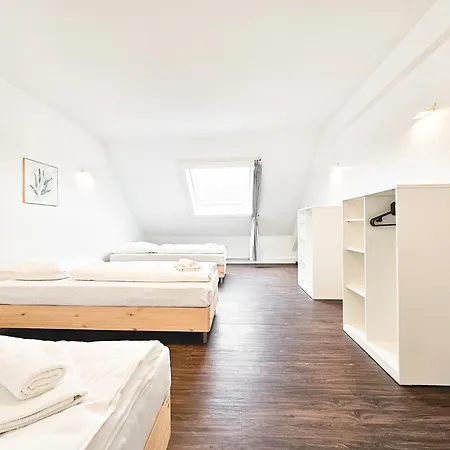 Raj Living - Center With 5 - 10 Min Messe Dus * Dusseldorf