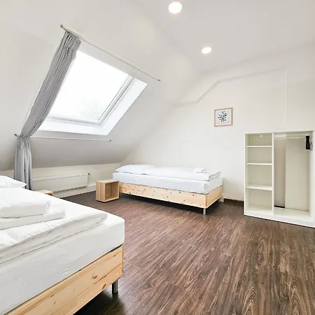 Raj Living - Center With 5 - 10 Min Messe Dus