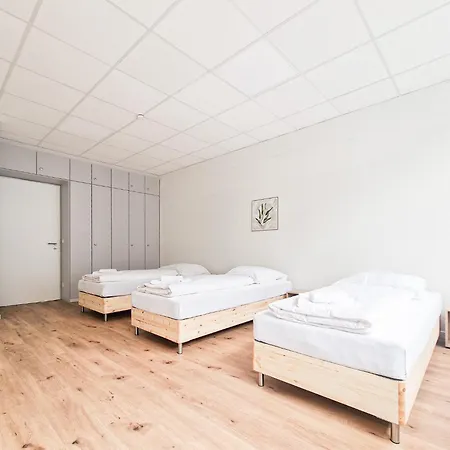 Raj Living - Center With 5 - 10 Min Messe Dus Apartment Dusseldorf