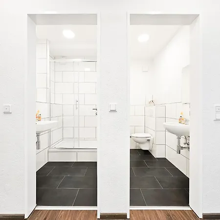 Raj Living - Center With 5 - 10 Min Messe Dus