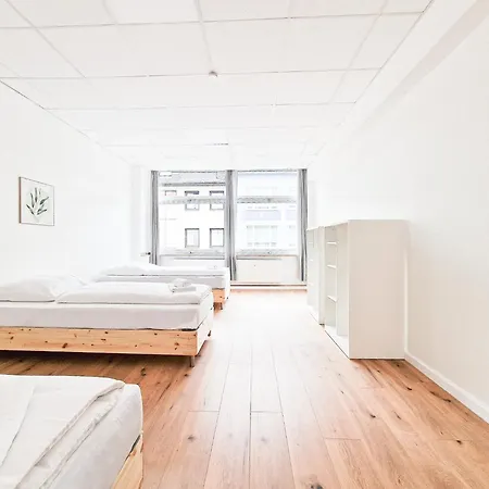 Apartment Raj Living - Center With 5 - 10 Min Messe Dus