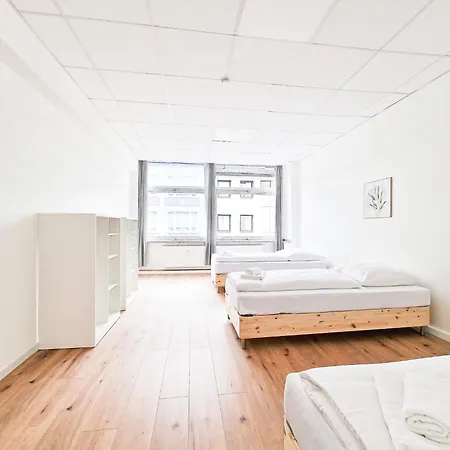 Raj Living - Center With 5 - 10 Min Messe Dus