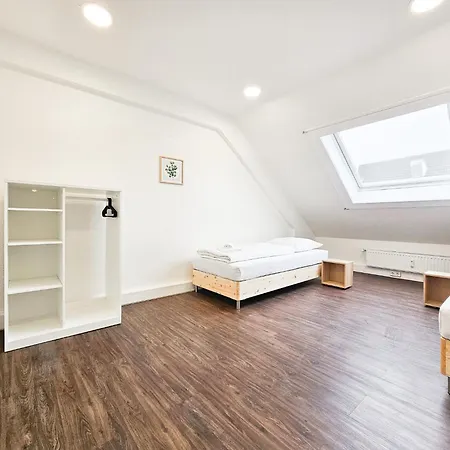 Raj Living - Center With 5 - 10 Min Messe Dus Apartment Dusseldorf