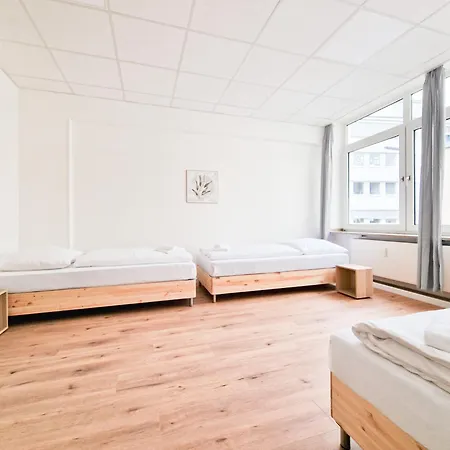 Appartement Tolstov - Center With 5 - 10 Min Messe Dus Düsseldorf