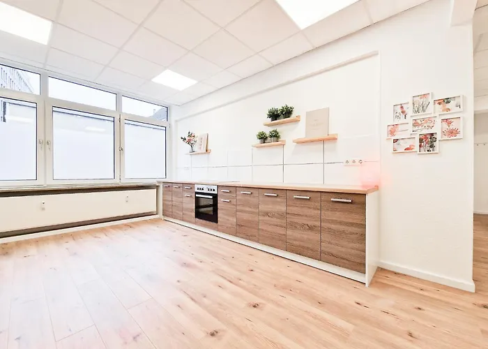 Tolstov - Center With 5 - 10 Min Messe Dus Lejlighed Düsseldorf