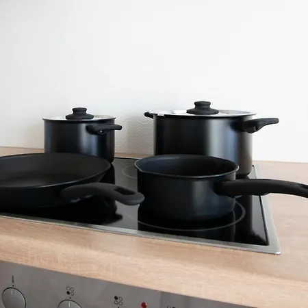 Tolstov - Center With 5 - 10 Min Messe Dus Appartement